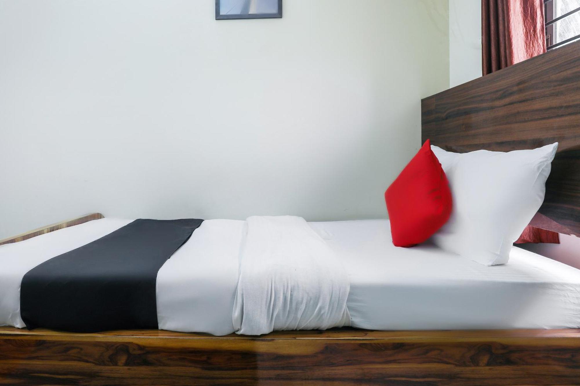 Hotel O Central Inn Dispur Екстер'єр фото