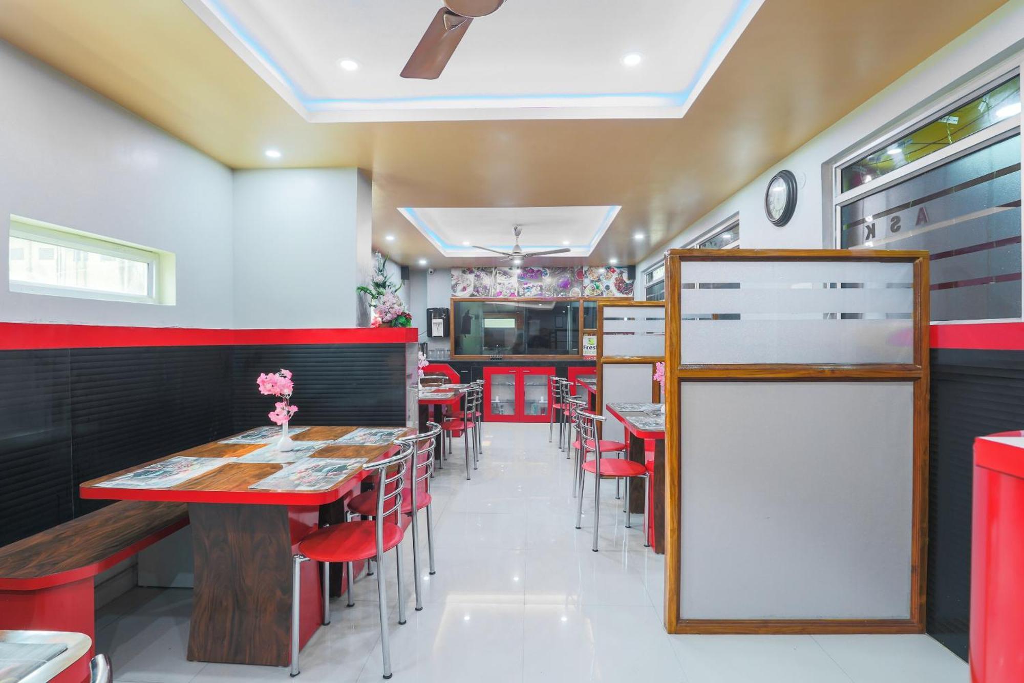 Hotel O Central Inn Dispur Екстер'єр фото